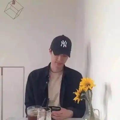 顾浅越是对喜欢的人越不知道该怎qq情侣头像我要个性网
