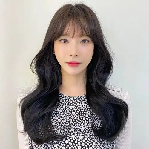 换个发型换个心情,换个发色提升颜值与气质
