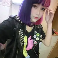 这个女的是谁,在网上看见的觉得很好看
