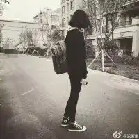 灰色情侣头像有意境
