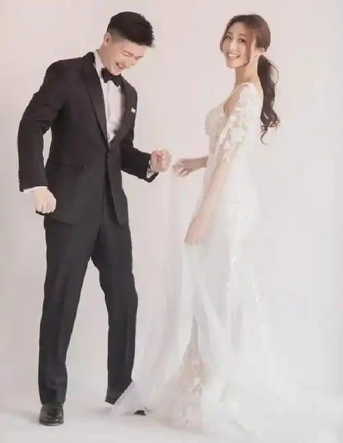 又一女神出阁30岁黄凯怡晒婚纱照,自曝年底举行婚礼
