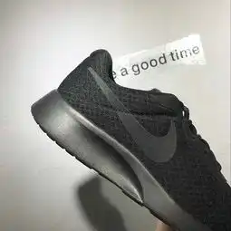 耐克男鞋niketanjun奥运伦敦女鞋男女轻便透气低帮休闲鞋黑白情侣运动跑步鞋812654
