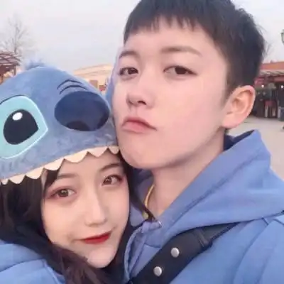 甜甜蜜蜜的情侣头像曾经的最爱现在的情
