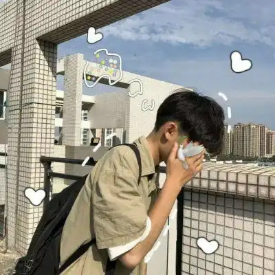 抖音情侣头像一左一右高低调独唱反调
