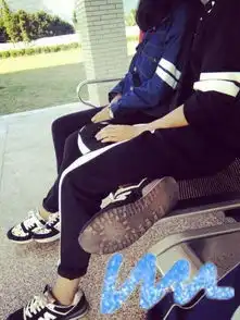 情侣皮肤一男一女幸福甜蜜的情侣皮肤图片
