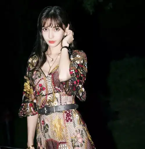 街拍教科书倪妮上线看复古风如何攻占时尚圈
