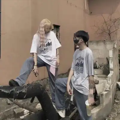 念七一对两张情侣真人头像
