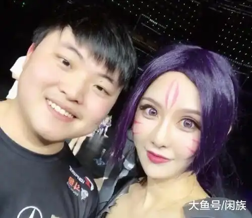 lol七周年结束后,uzi的大小老婆走红网友这也太漂亮了吧
