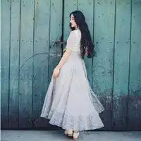 卡通女生头像背影长发唯美微信头像图片大全
