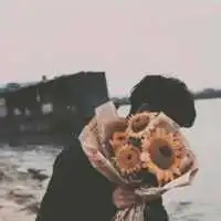 一男一女捧花情人头像,情侣头像图片
