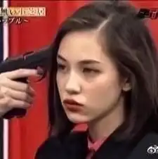 水原希子的哪张图适合做头像
