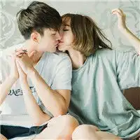温暖的情侣双人头像捂热我心别走开
