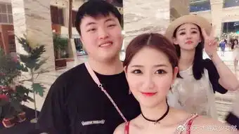 gameparty小虎女友最喜欢的3张照片,每一张都有uzi女友
