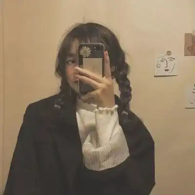 可爱温柔的闺蜜头像青春洋溢
