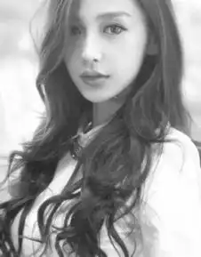 杨颖angelababy的黑白写真集图片谁有,我要高清的
