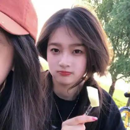 优质闺蜜女生一对两张头像会包容你所有的委屈
