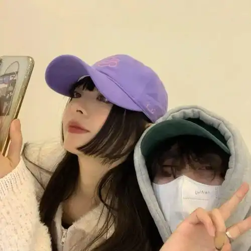 小鹿乱撞的心动情侣头像
