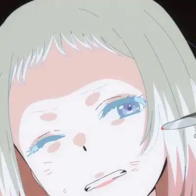 短发女生头像
