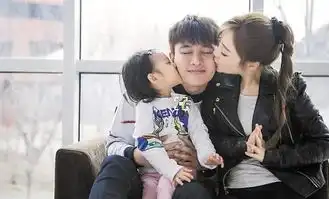 贾乃亮和李小璐和好如初同框秀恩爱,还发了微博
