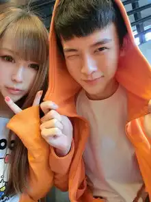 帮忙找一下这个头像的情侣头像

