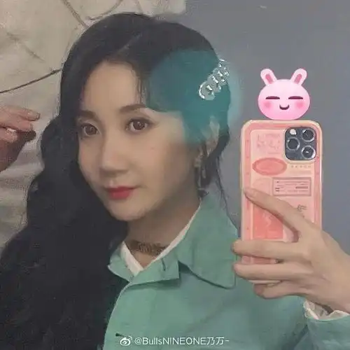 知名女星连夜道歉冲上热搜网友这事儿违法
