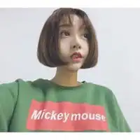 短发女后背头微信头像图片大全
