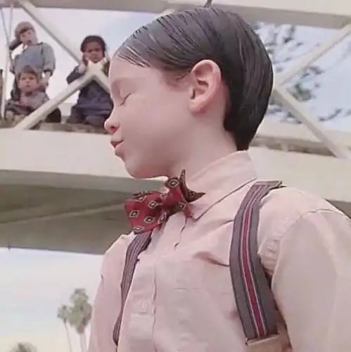有没有小孩子的情侣头像
