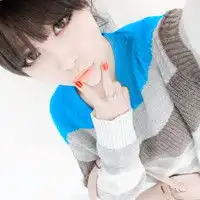 剪刀手女生头像女生都爱做v型手式
