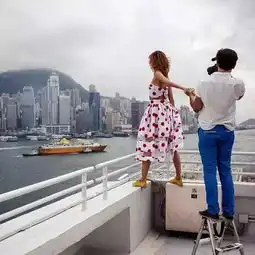 背影牵手照惊爆黑幕高端虐狗的背后简直惨不忍睹
