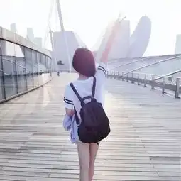 背影头像不挽留,不回头
