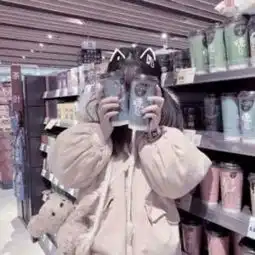 求找到这个头像的情侣头像
