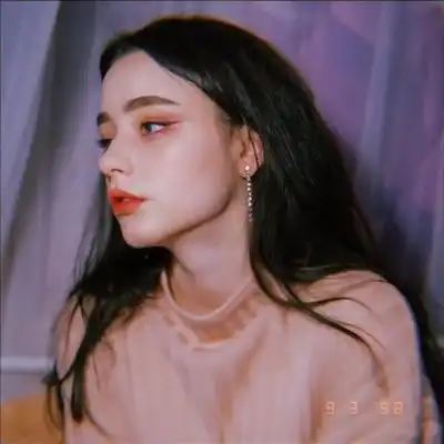 小七欧美头像
