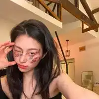 qq情侣头像不明显的学生不明显的那种qq情头
