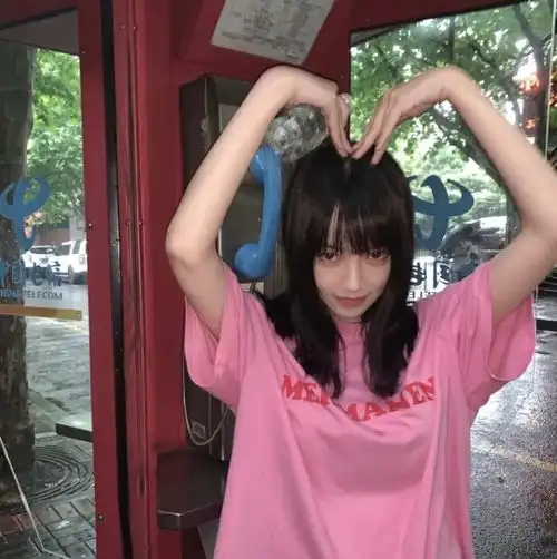 女生头像你是不是该换头像了
