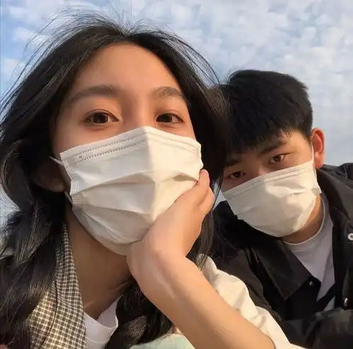 优秀和值不值得被爱无关

