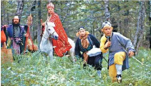 唐僧师徒五人含白龙马在取经之前的身世经历上有什么共同点作者这样安排有什么用意
