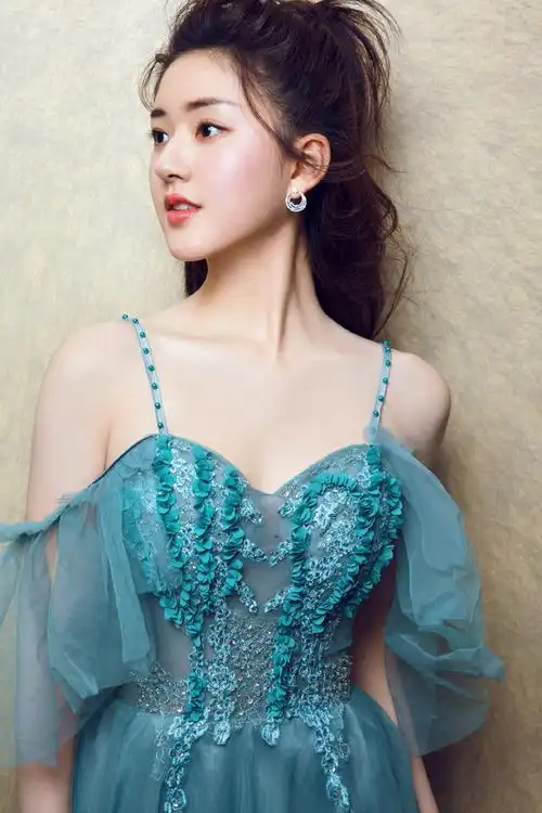赵露思可爱女神,美图潮流欣赏
