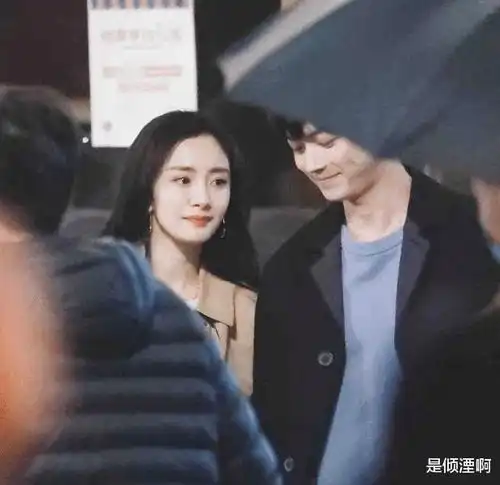 杨幂爱的二八定律港风路透曝光,化身白月光女神,粉丝爱了
