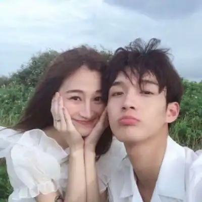 秋是慢慢入的,但冷是突然的萘樱情侣头像我要个性网
