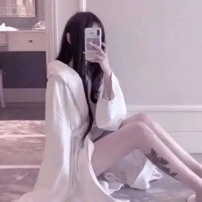 污头像女生全身
