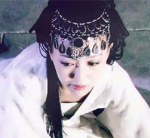 女星挑战白衣古装,舒畅清新脱俗,娜扎美得像个小仙女
