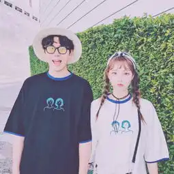 00后清新唯美情侣微博头像一对搞怪秀恩爱情侣专属头像两张
