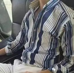 成熟稳重风格的头像男生西装衬衫头像大全
