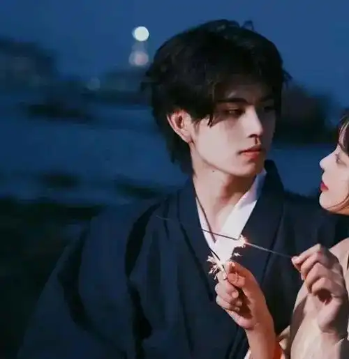 让人一眼就爱上的情侣头像
