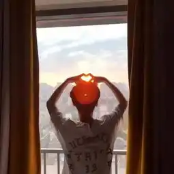 情侣头像你是我要独占的英雄

