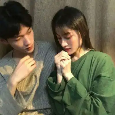 抖音网红情侣头像最美的是你的名字
