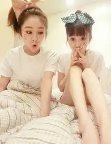 闺蜜情深可爱甜美图片
