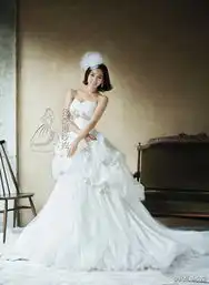 女孩出生的每一天都有自己的婚纱
