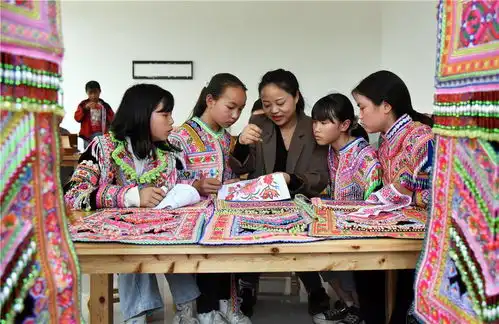 黔西小小苗绣传承人
