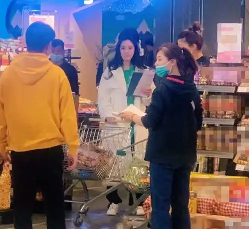 爱的二八定律路透杨幂与许凯同框出镜,俊男美女好养眼
